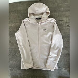 arcteryx womens kyanite AR hoody (size M, color desert salt)